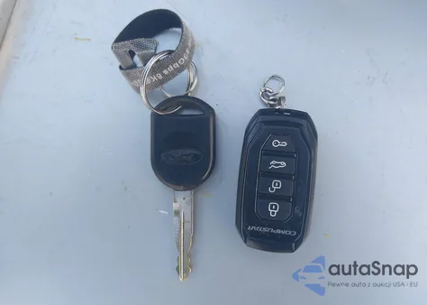 2009 Ford F-150 Xl/Xlt z USA, uszkodzony, nr VIN 1FTRW14899FA15585